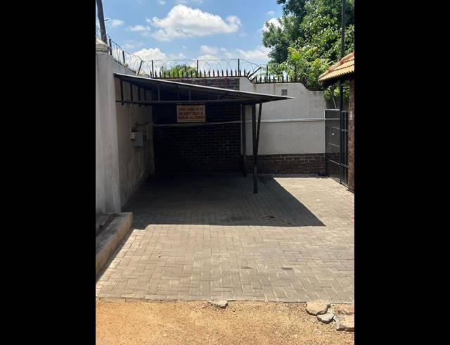 30 BEDROOM HOUSE FOR SALE IN ELSBURG